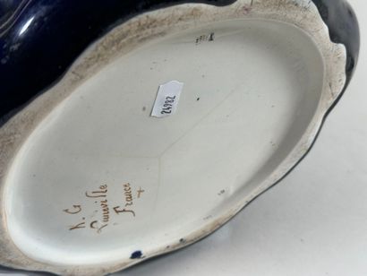 LUNEVILLE, FRANCE.
Important cache-pot en...