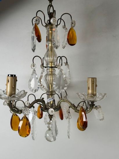 Lustre en laiton à trois bras de lumière...
