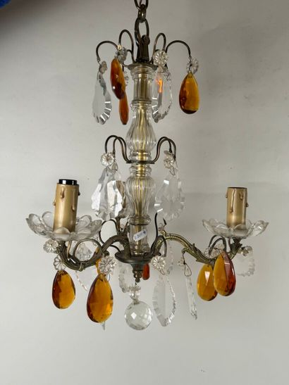 Lustre en laiton à trois bras de lumière...