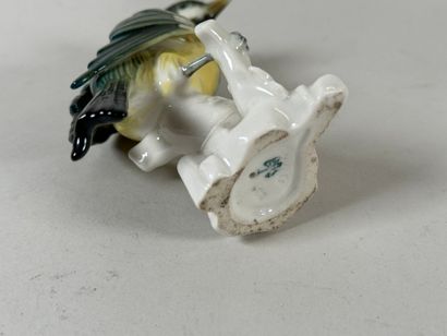 Karl ENS - Saxe.
Petit sujet en porcelaine...