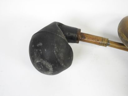 Two metal and copper car horns.
Early 20th...