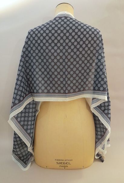 LAMBORGHINI.
Cotton and silk scarf decorated...