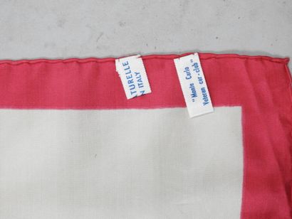Silk scarf decorated with an automobile 