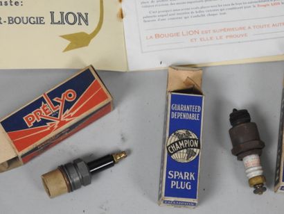 Lot of 8 candles from the 20's to the 30's:...