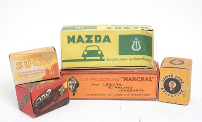 Lot of three new 6V headlight bulbs in original...