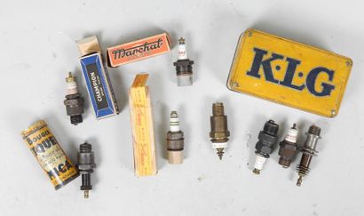 Lot of 8 candles from the 20's to the 30's:...