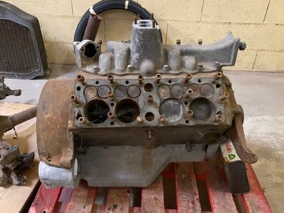 FORD V8 engine, 2,351 cm3. Ø cyl. 66.06 x...