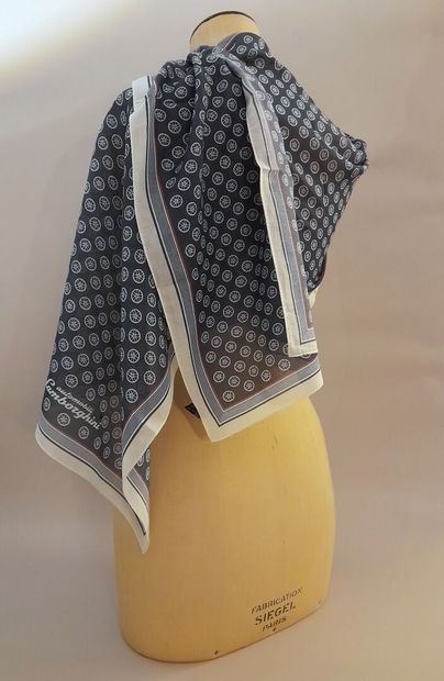 LAMBORGHINI.
Cotton and silk scarf decorated...