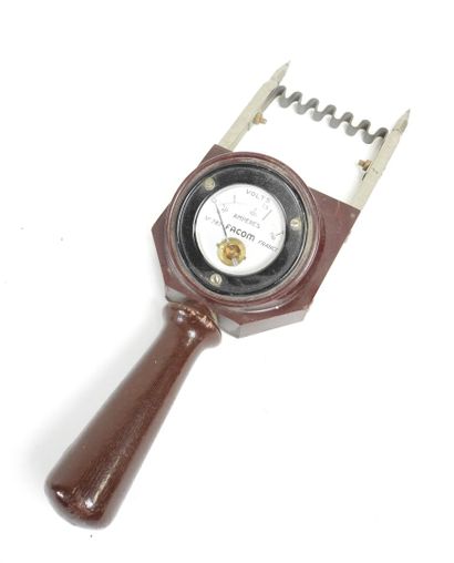 Battery tester (voltmeter on load resistor)...