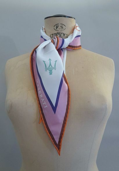 MASERATI.
Double point in silk twill decorated...