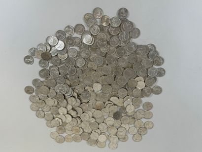 372 silver coins 5 francs Semeuse mainly...