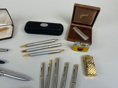 PARKER.
Collection of six ballpoint and fountain...