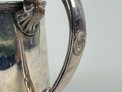 G. R COLL... & Co.
Silver-plated mug decorated...