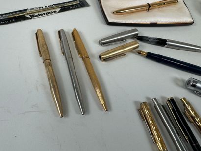 PARKER.
Collection of six ballpoint and fountain...