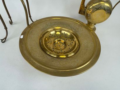 North Africa.
Ewer and basin in chased copper.
Copper...