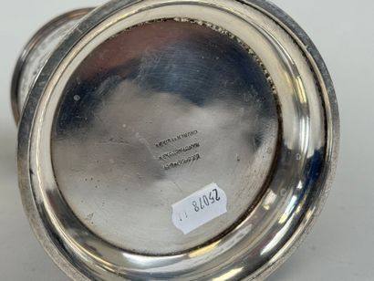 G. R COLL... & Co.
Silver-plated mug decorated...