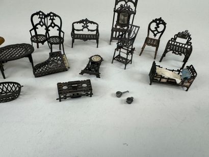 S.R. France.
Miniature dolls' furniture in...