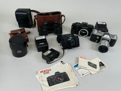 Lot of cameras including :
- PENTACON.
-...