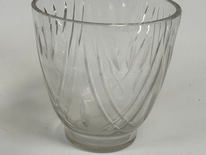 BAYEL.
Crystal vase.
H. 20 cm.
Crystal v...