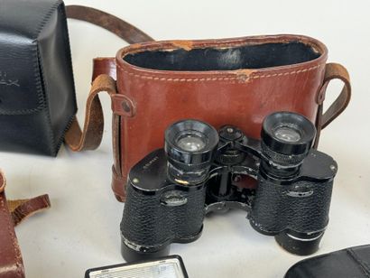Lot of cameras including :
- PENTACON.
-...