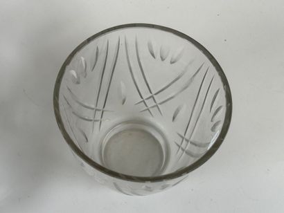BAYEL.
Crystal vase.
H. 20 cm.
Crystal v...