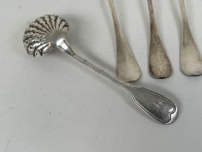 Lot in silver, Minerve hallmark comprising:
-...