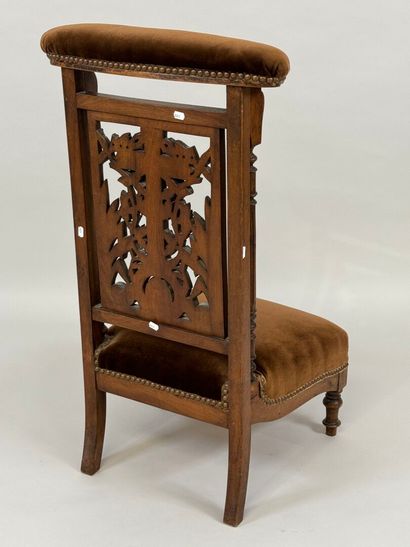 Moulded and carved wooden prie-dieu, the...