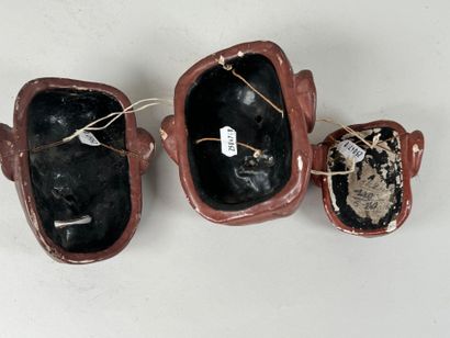JAPON, XXe.
Ensemble de trois masques miniatures...