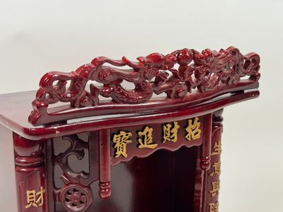 ASIA, 20th century.
Small altar in lacquered...