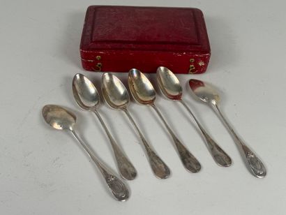 Série de six cuillères en argent, poinçon...