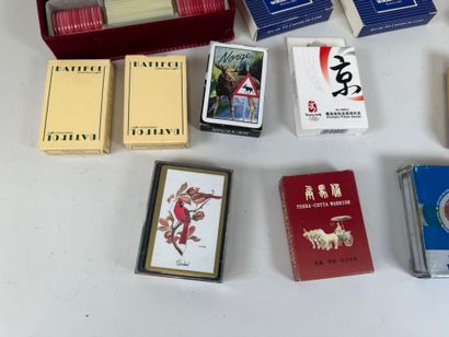 Important lot de jeux de cartes dont J.O...