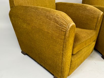 Paire de fauteuils confortables, la garniture...