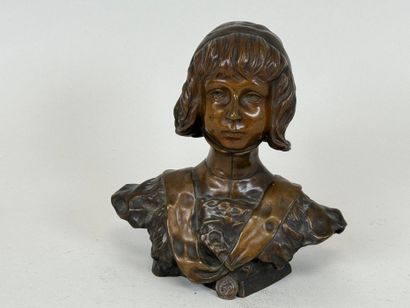 PELTIER (XXe).
Buste d'enfant.
Sujet en bronze...