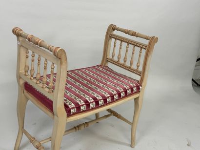 Small bench in lacquered wood, H-shaped brace,...