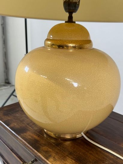 KOSTKA.
Crackled ceramic lamp on yellow ground...