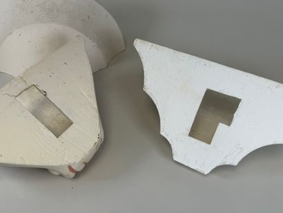 Pair of sconces in plaster.
20 x 39.5 x 20...