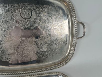 Deux plateaux en métal argenté à décor de...
