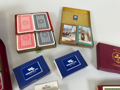Important lot de jeux de cartes dont J.O...