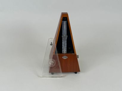 Métronome de piano en bois et métal de forme...