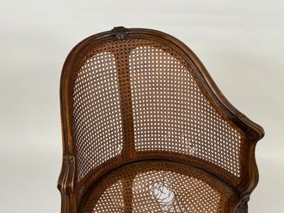 Fauteuil de bureau en bois mouluré et sculpté,...