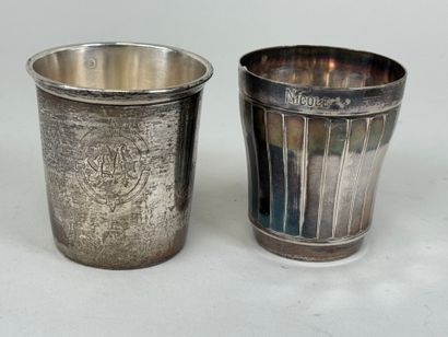 Deux timbales en argent, poinçon Minerve,...