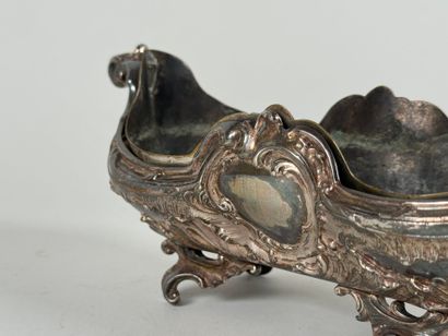 Small Minerve hallmarked silver jardinière...