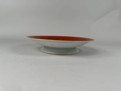 JOHANN SETTMANN.
Coupe sur talon en porcelaine...