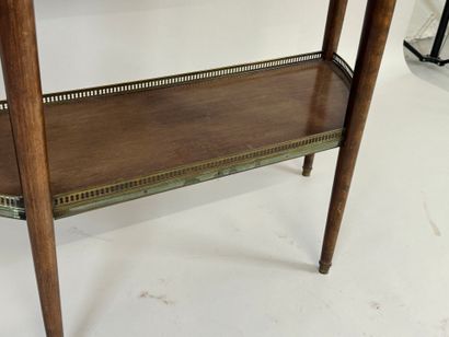 Console en bois mouluré ouvrant par un tiroir,...