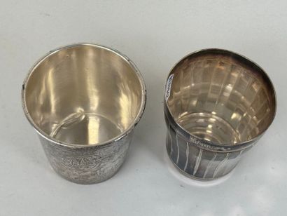 Deux timbales en argent, poinçon Minerve,...