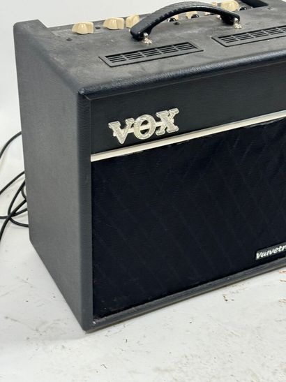 VOX, VALVETRONIX, VT80+.
Guitar amp.
42 x...