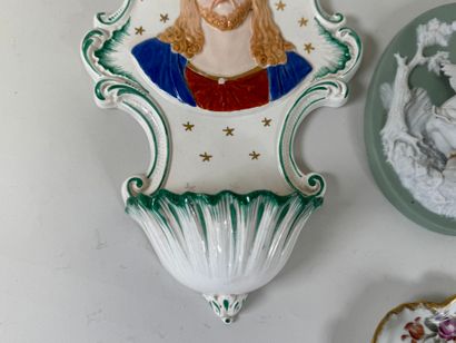 Lot including :
- polychrome ceramic stoup...