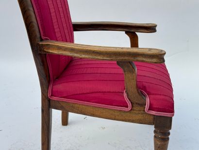 Petit fauteuil d'enfant en bois naturel mouluré,...