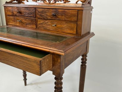 Step desk in wood, opening with a drawer...