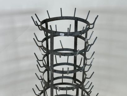 Hérisson en métal.
H. 110 cm.